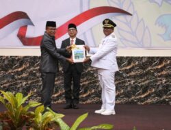 Penjabat Gubernur NTT Ayodhia Kalake Lantik Tiga Penjabat Bupati