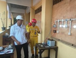 PLN Berpartisipasi Sebagai Tim Juri UKK SMK Negeri 2 Ende, Dukung Peningkatan Mutu Pendidikan