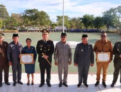 Pj  Wali Kota Kupang Serahkan Penghargaan KOIN-YANLIK di Momen Upacara Harlah Pancasila