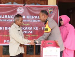 Kapolres Ngada Bersama Ketua Bhayangkari Cabang Ngada, Beranjangsana Ke Para Purnawirawan Polri