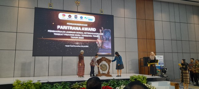 Penganugerahan PARITRANA Award Tahun 2023 , Kopdit Swastisari raih Peringkat ketiga 4 20240725 101327