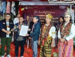 George Hadjoh dan Walde Taek Resmi Mendaftar Sebagai Calon Wali Kota dan Wakil Wali Kota Kupang 2024