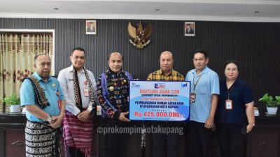 Bank NTT Serahkan bantuan CSR untuk Pembangunan Rumah Layak Huni di Kota Kupang