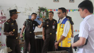 Kerusakan Plafon Sekolah Dasar di Kota dan Kabupaten Kupang menjadi perhatian serius Kajati NTT