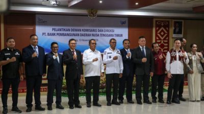 Gubernur Lantik Direksi dan Komisaris Bank NTT