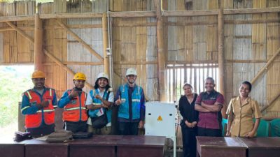 Menembus Batas, PLN Hadirkan Listrik Bersih bagi Siswa di Pelosok Flores Jelang Ramadan, Idul Fitri dan Paskah