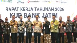 Bank NTT Percepat Transformasi Lewat KUB Bank Jatim, Fokus pada Digitalisasi dan Ekspansi Bisnis Daerah 3 Gub Bank Jatim 11