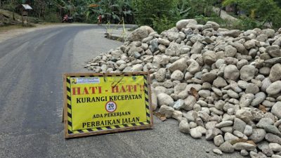 Preservasi Jalan Oepoli–Winni Terus Berjalan, Kontraktor Akui Kenaikan BBM Tekan Biaya Proyek