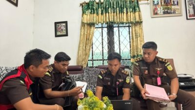 Usut Dugaan Korupsi Rp3,7 Miliar, Kejari Belu Geledah Kantor DPRD Kabupaten Belu