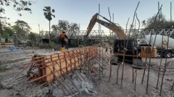 Target Rampung sebelum November,Jalan Akses Desa Raknamo Capai 80 Persen
