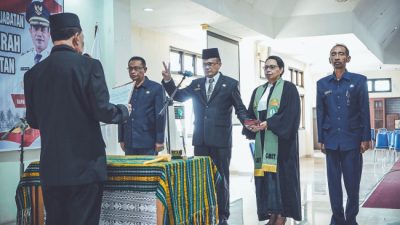 Lantik Denny Nubatonis sebagai Penjabat Sekda TTS, Markus Lioe Beri Enam Penekanan
